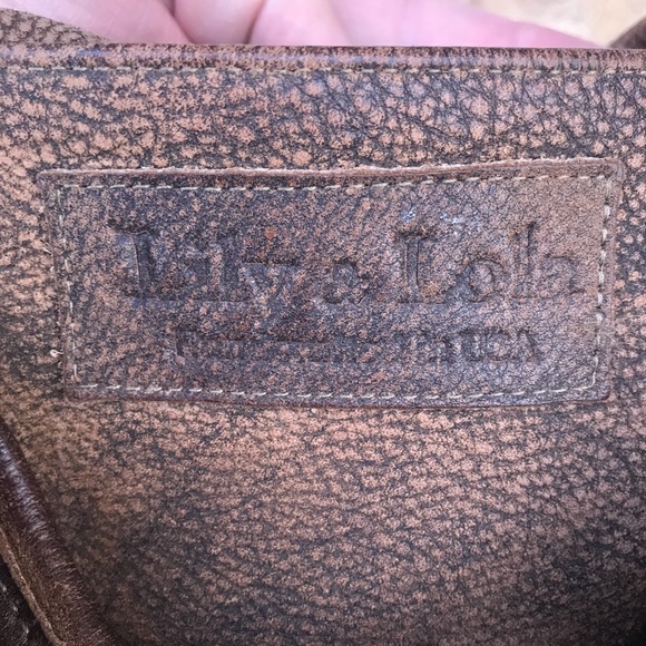 Lily and Lola Bella Shoulder Bag in Distressed Tan Leather - Picture 6 of 9